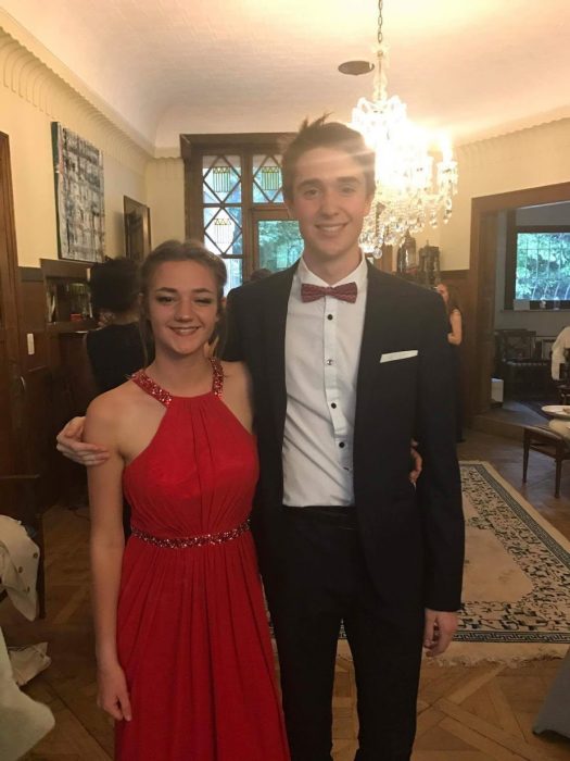 received_1405262696235379