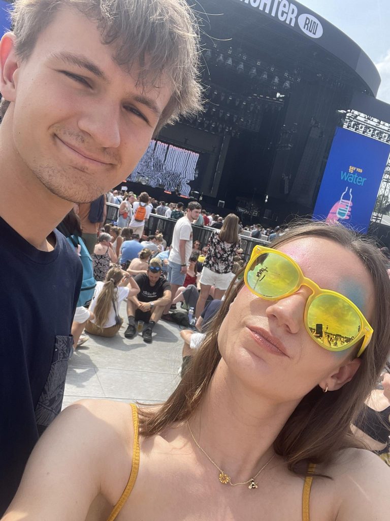 received_1410134379531587